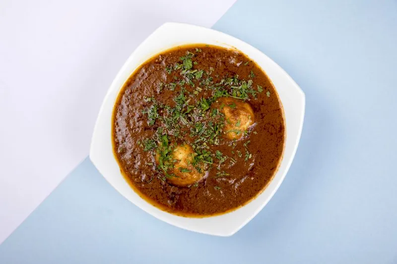 Hariyali Egg Curry Recipe In Coriander and Mint Gravy
