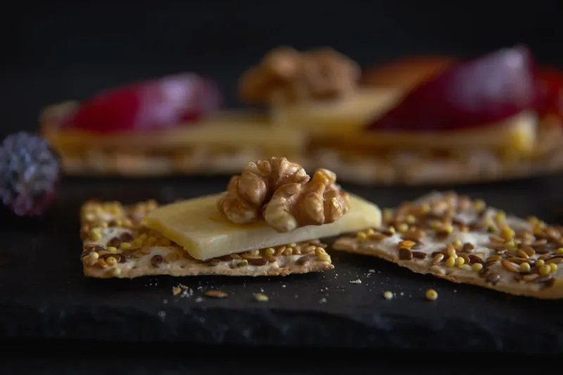 Walnut and Flax Seed Trail Mix Recipe With Figs and Honey