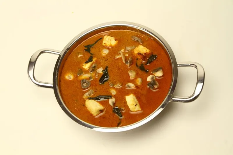 North Indian Style Mushroom Matar Masala Recipe