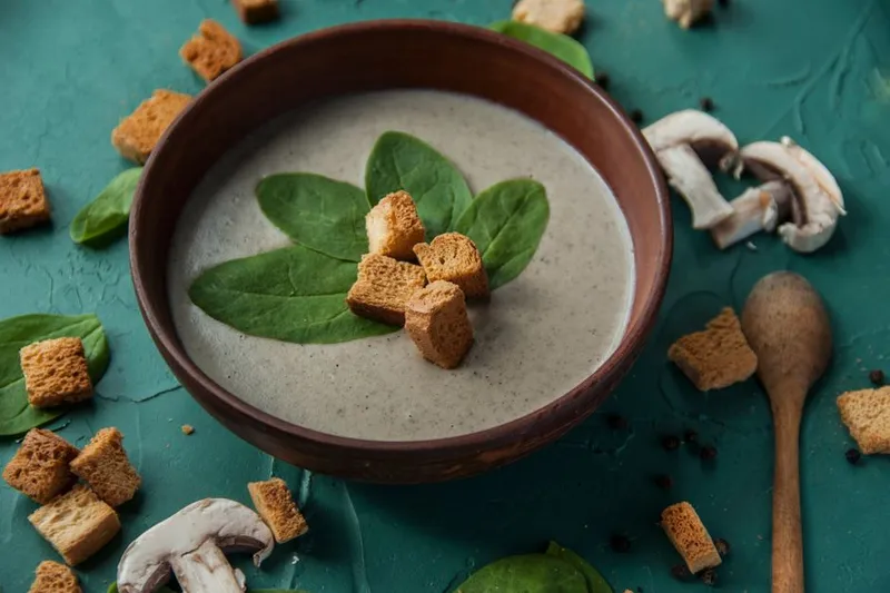 Palak Mushroom Makhani Recipe - Creamy Spinach & Mushroom