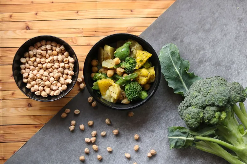 Gram and Potato Dry Vegetable Recipe — photo 2