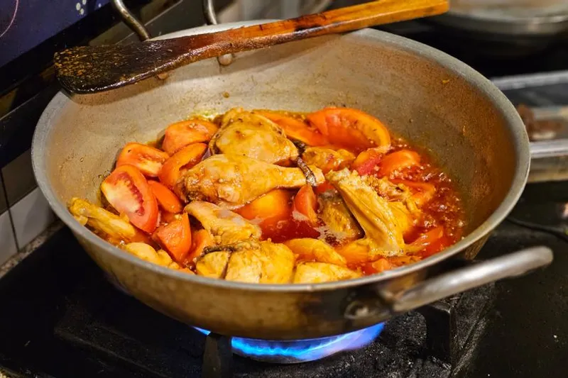 Tomato Chicken Roast Recipe Flavoured With Kasuri Methi — photo 2