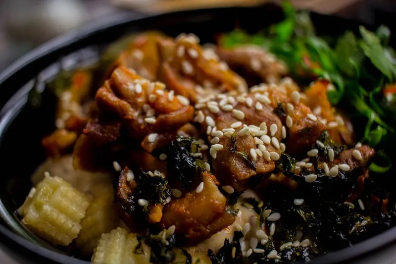 Asian Style Baby Corn With Sesame Seeds and Peanut Sauce Recipe