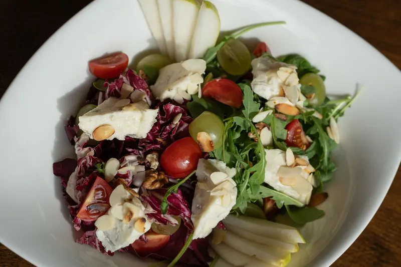 Pear And Walnut Salad Recipe