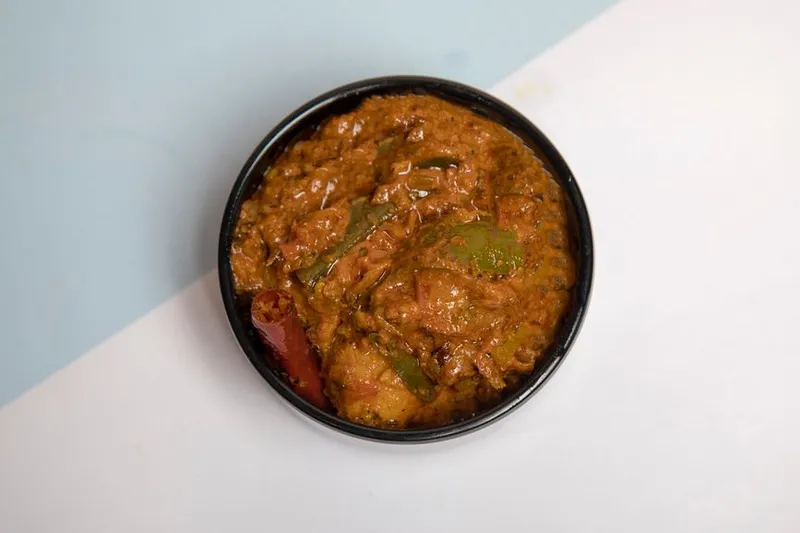 Chettinad Vengaya Kosu Recipe (Spicy Curry from Chettinad Cuisine)
