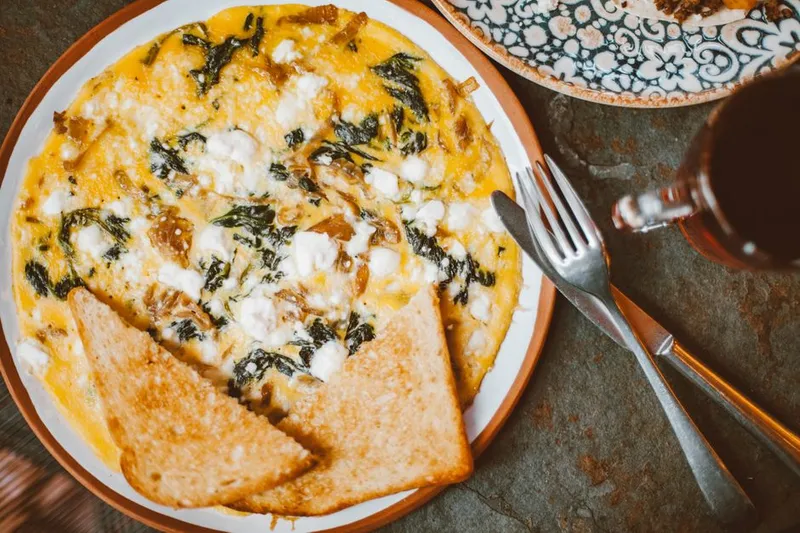High Protein Spinach Basil & Cheese Omelette Recipe