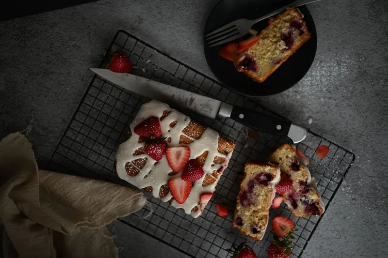 Strawberry Chocolate Loaf Cake Recipe