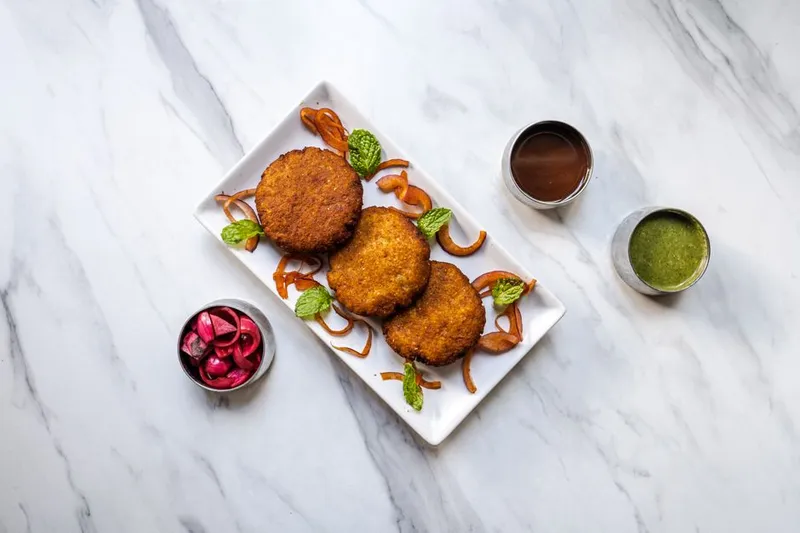Chatpati Sattu Ki Kachori Recipe - Kachori Stuffed with Sattu and Pickle — photo 2