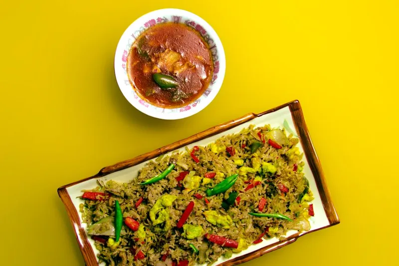 Calcutta Style Ghugni Recipe-Tangy Yellow Peas Curry