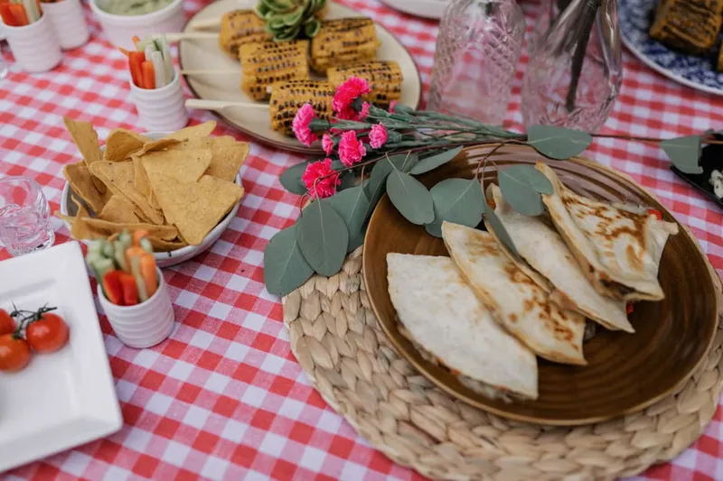 Guacamole Stuffed Quesadilla With Mint Mayo Recipe