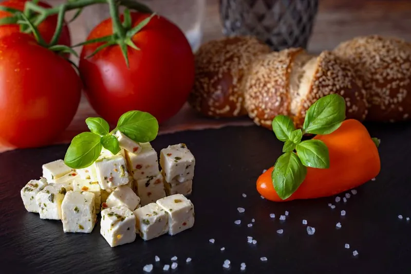 Spicy Kiwi Salsa Recipe with Feta Cheese