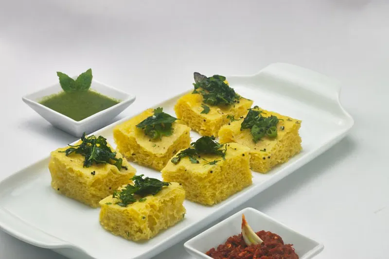 Green Chutney Rava Dhokla Recipe - Sooji Dhokla