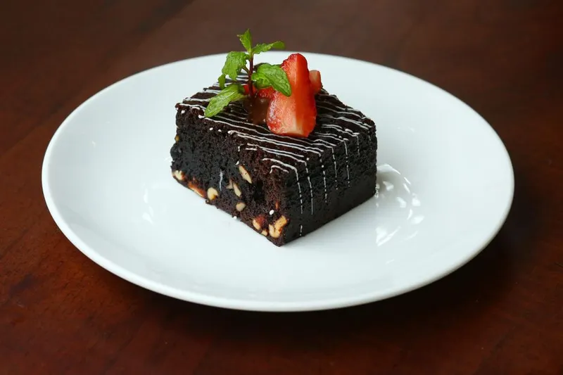 Strawberry Brownie Bars Recipe — photo 2