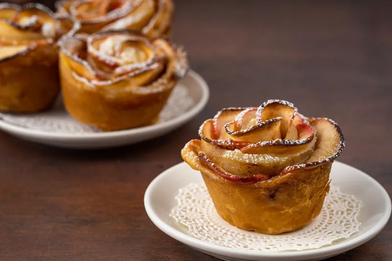 Apple Roses Recipe With Homemade Puff Pastry Sheets (Eggless)