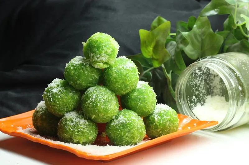 Coconut Ladoo Stuffed With Pistachios Recipe — photo 2