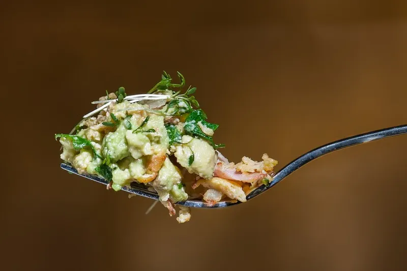 Avocado Parsley Pasta Salad Recipe