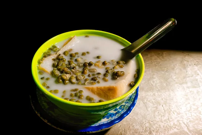 Karnataka Style Avarekalu Huli Saru Recipe (Field Beans in a Coconut based Gravy Recipe)