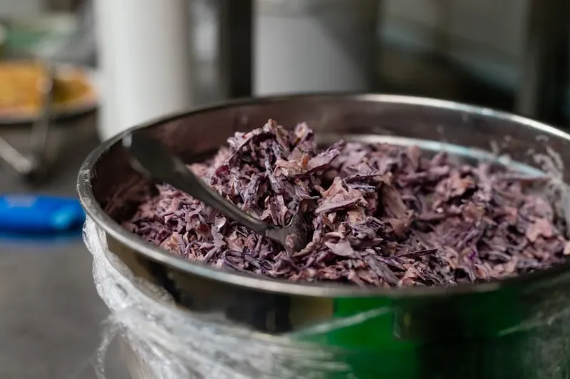 Muttaikose Poriyal Recipe - Purple Cabbage Poriyal | Red Cabbage Sabzi — photo 2