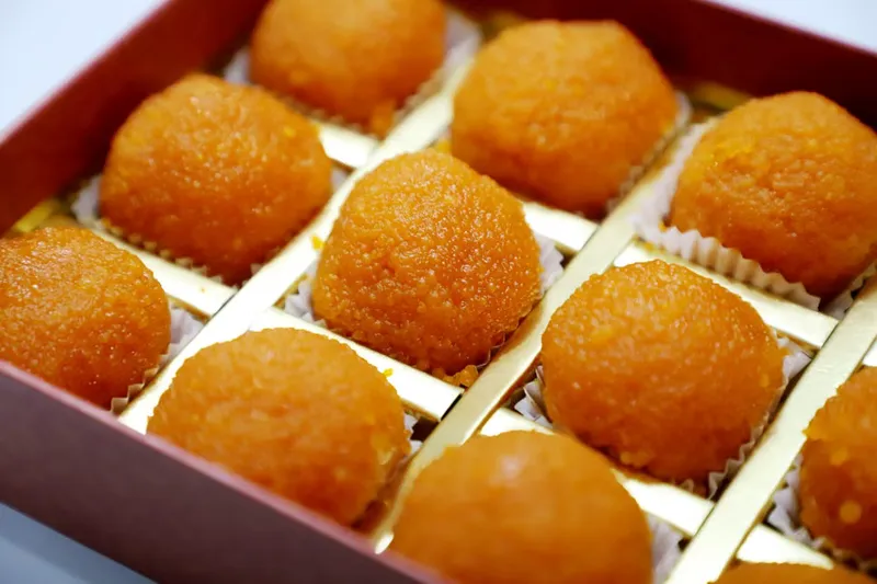Upar Ghee Laddu Recipe - Whole Wheat Flour & Banana Squares — photo 2