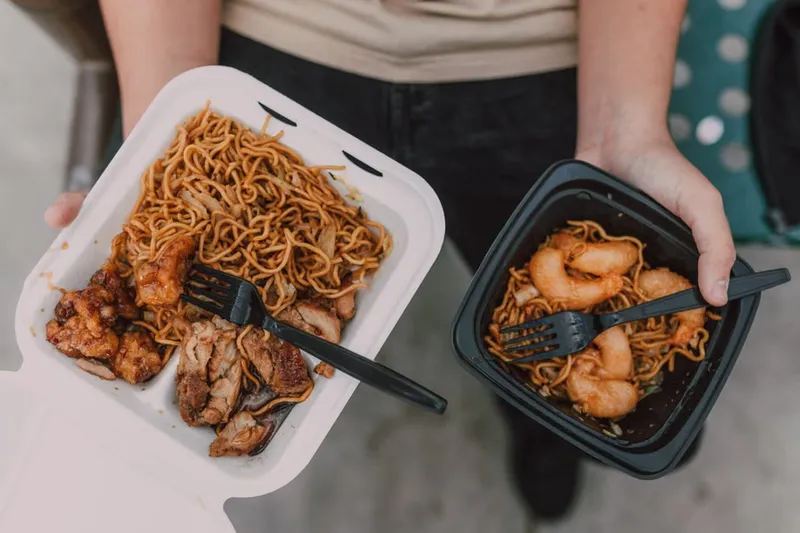 Cantonese Style Chicken Chowmein Recipe — photo 2