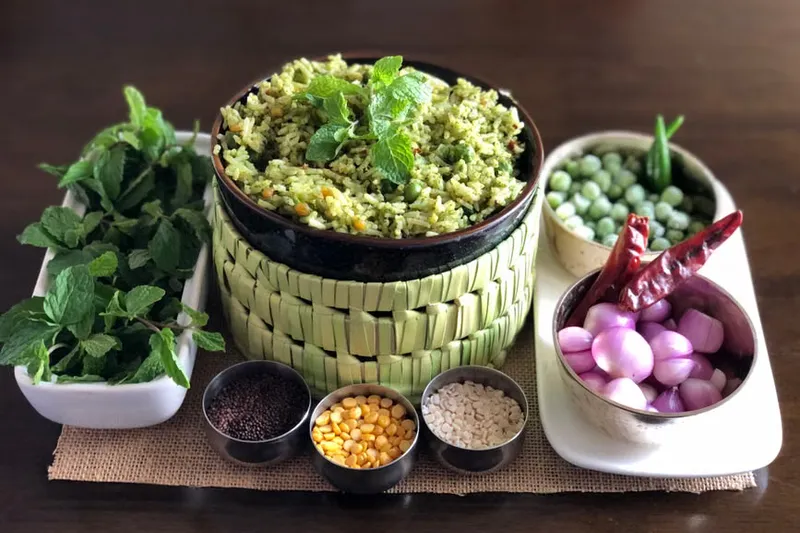 Karnataka Style Menthya Soppu Hesaru Kaalu Palya Recipe — photo 2
