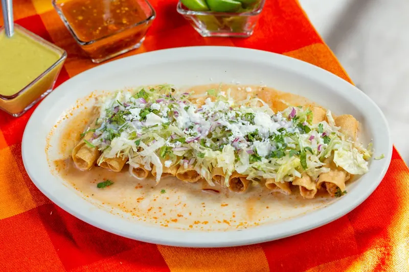 Chicken Taquitos Recipe - A Classic Mexican Appetizer — photo 2