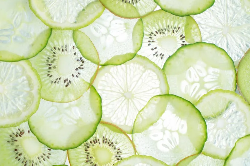 Refreshing Smoothie Recipe With Cucumber & Kiwi