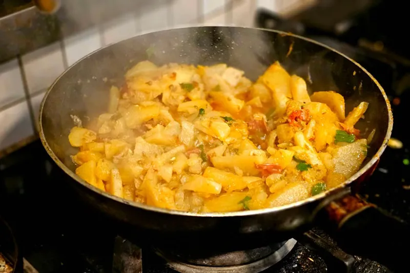 Aloo Beans Sabzi Recipe - Potato & Beans Stir Fry