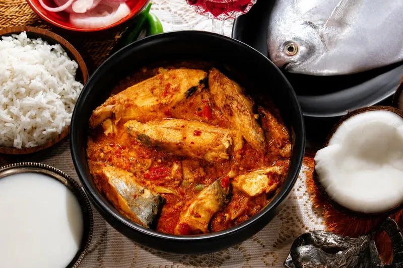Doi Ilish Recipe - Bengali Style Hilsa In Yogurt Gravy Recipe