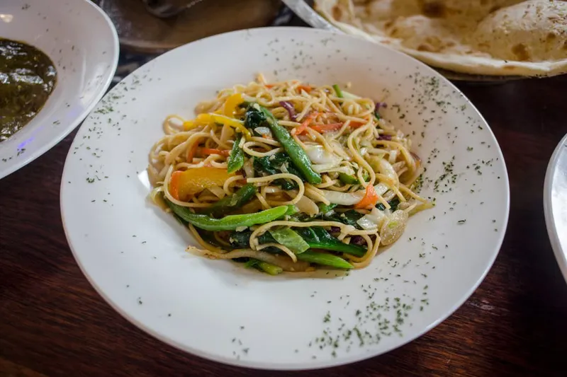 Indo Chinese Chicken Hakka Noodles Recipe