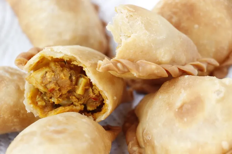 Spicy Mushroom Puffs Recipe (Empanadas stuffed with Mushroom Recipe)