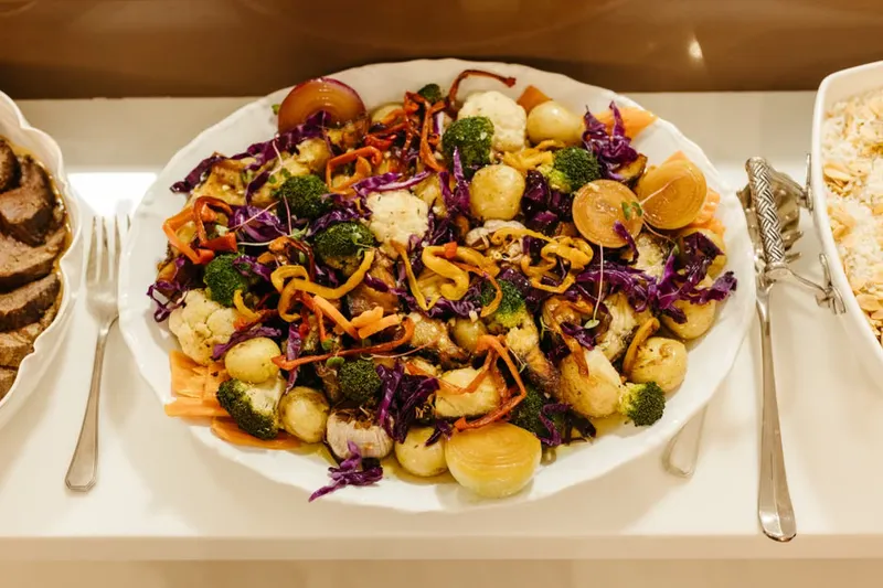 Broccoli, Carrot And Capsicum Sabzi Recipe
