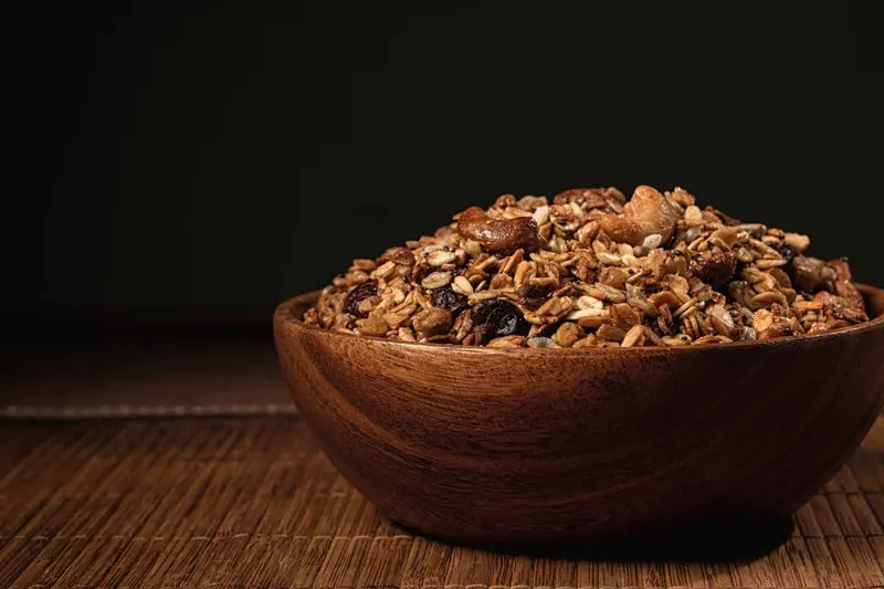 Ragi and Oats Breakfast Bowl Recipe - Crunchy Ragi And Oats Breakfast Bowl Recipe — photo 2