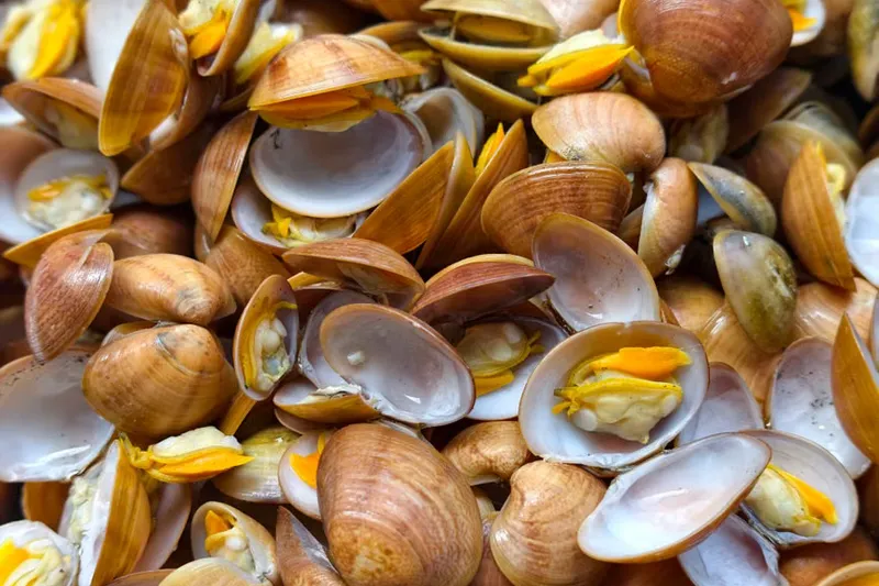 Tisrayanche Suke Recipe (Goan Clams Dry)