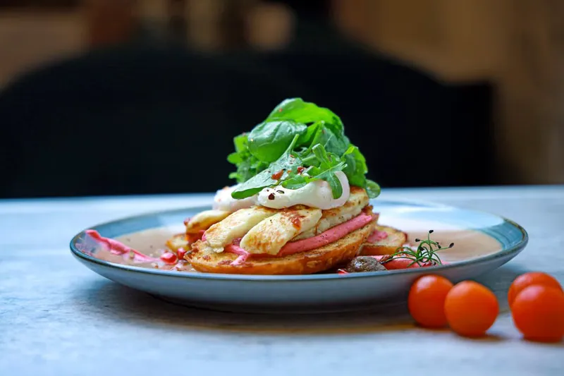 Halloumi Bruschetta Recipe with Tomato and Roasted Red Capsicum