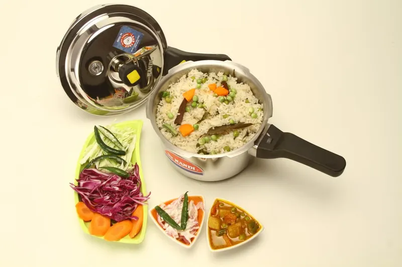 Gujarati Badshahi Pulao Recipe - A Rich Preparation Of Rice, Vegetables, Nuts And Spices
