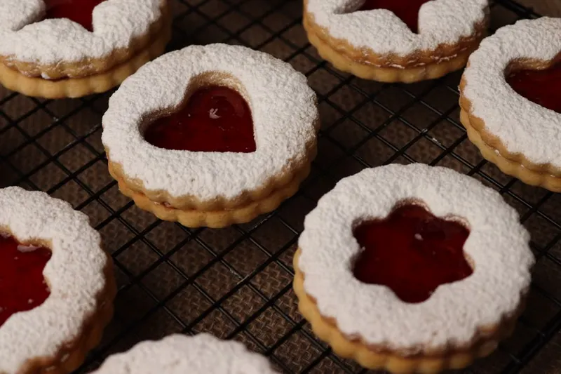Linzer Cookies Recipe — photo 2