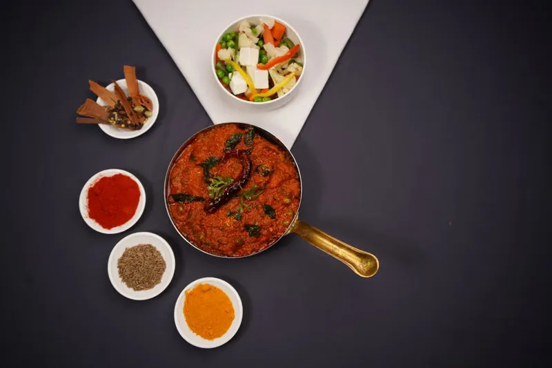 Fenugreek Makhana Matar Korma Recipe - Fenugreek, Green P & Lotus Seeds Curry — photo 2