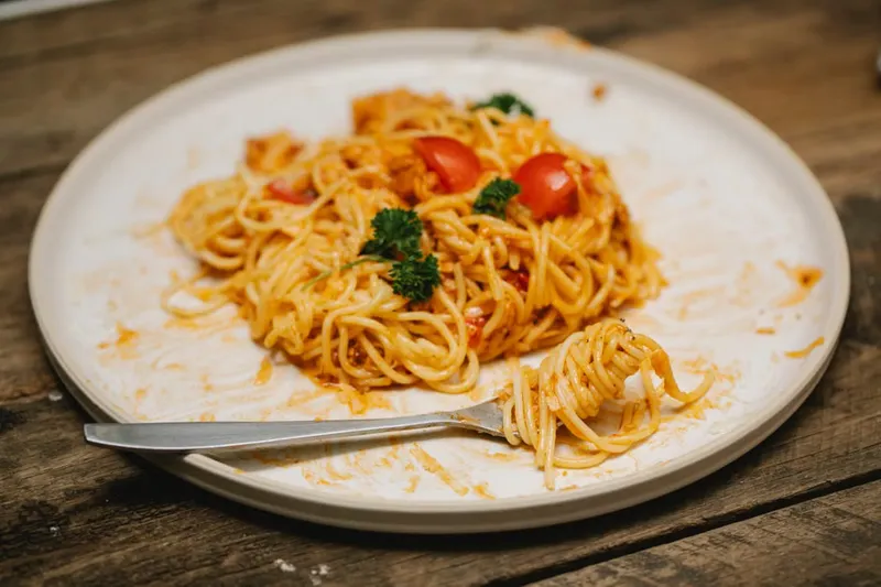 Spaghetti Pasta Alla Puttanesca Recipe — photo 2