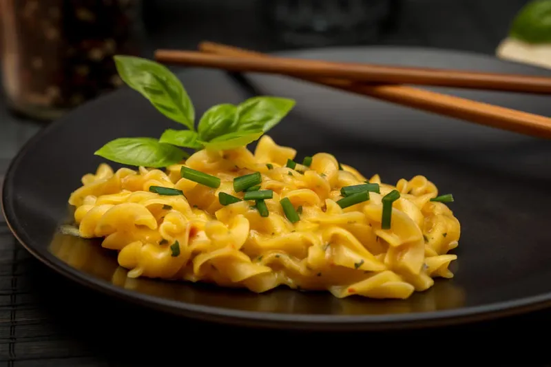 Fettuccine Pasta Recipe With Roasted Red Bell Pepper Sauce — photo 2
