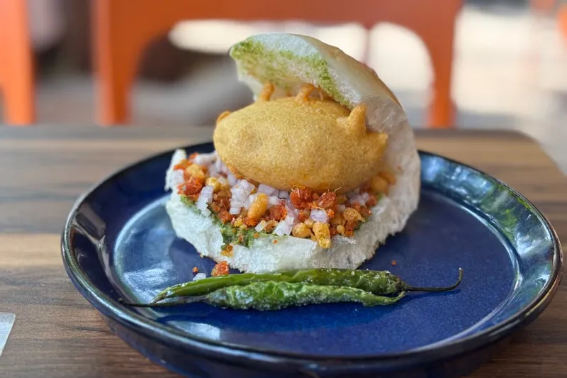 Homemade Vada Pav Recipe With Cheesy Aloo Vada