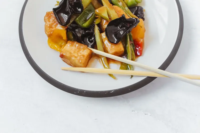 Tripura Style Kosoi Bwtwi Recipe - Sauteed Tofu & Green Beans Stir Fry With Garlic