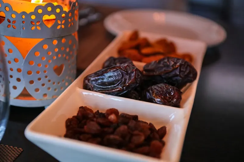 Healthy Eggless Date Squares Recipe — photo 2