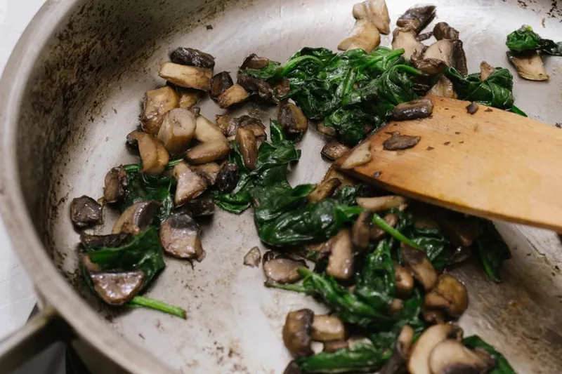 Spinach Mushroom Fry Recipe - Spinach Mushroom Stir Fry Recipe