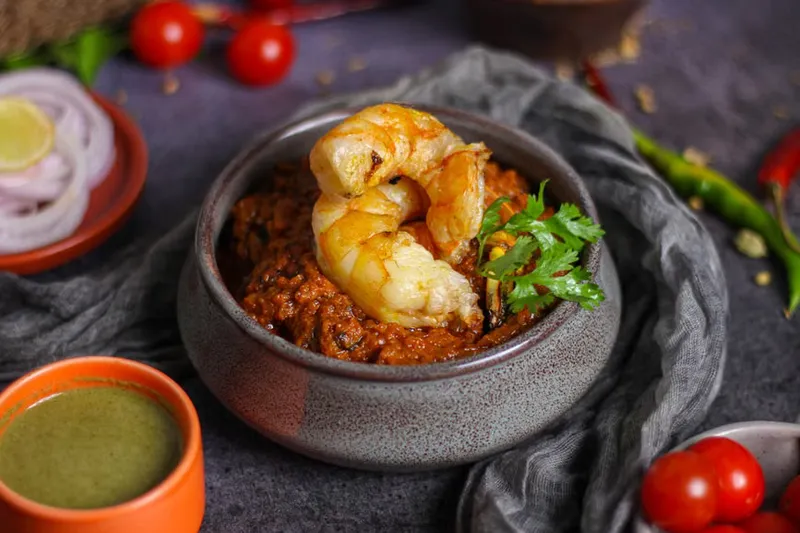 Raw Mango Prawns Curry Recipe — photo 2