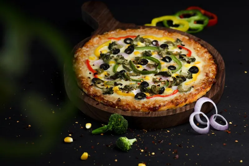 Khakhra Pizza Recipe With Cheese Spread & Roasted Vegetables — photo 2