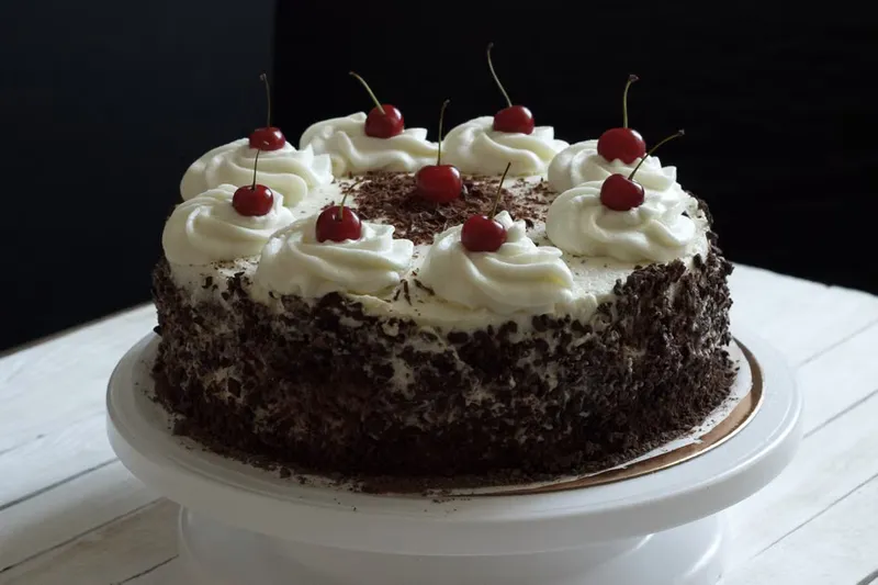 Dark Chocolate Cherry Cake Recipe — photo 2