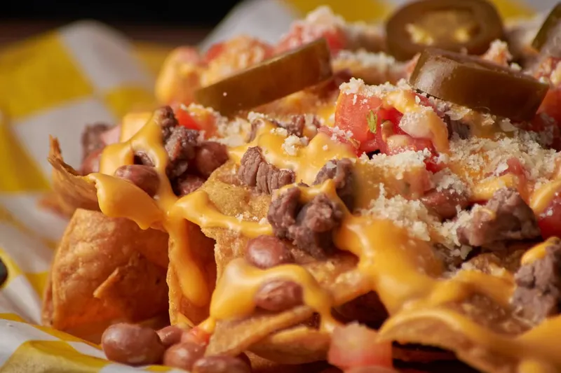 Cheesy Loaded Veggie Nachos Recipes — photo 2