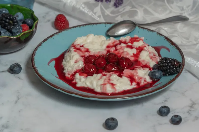 Cinnamon Rice Pudding With Cherry Compote Recipe — photo 2