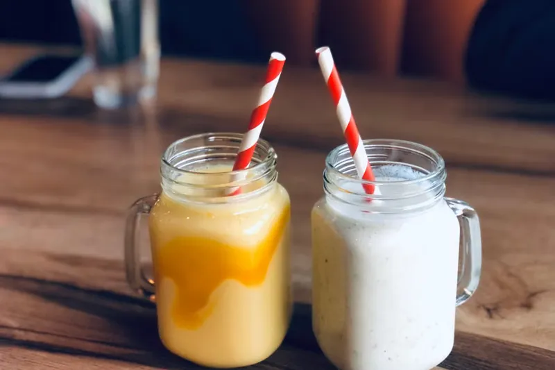 Mango Milkshake Recipe - Mango Smoothie